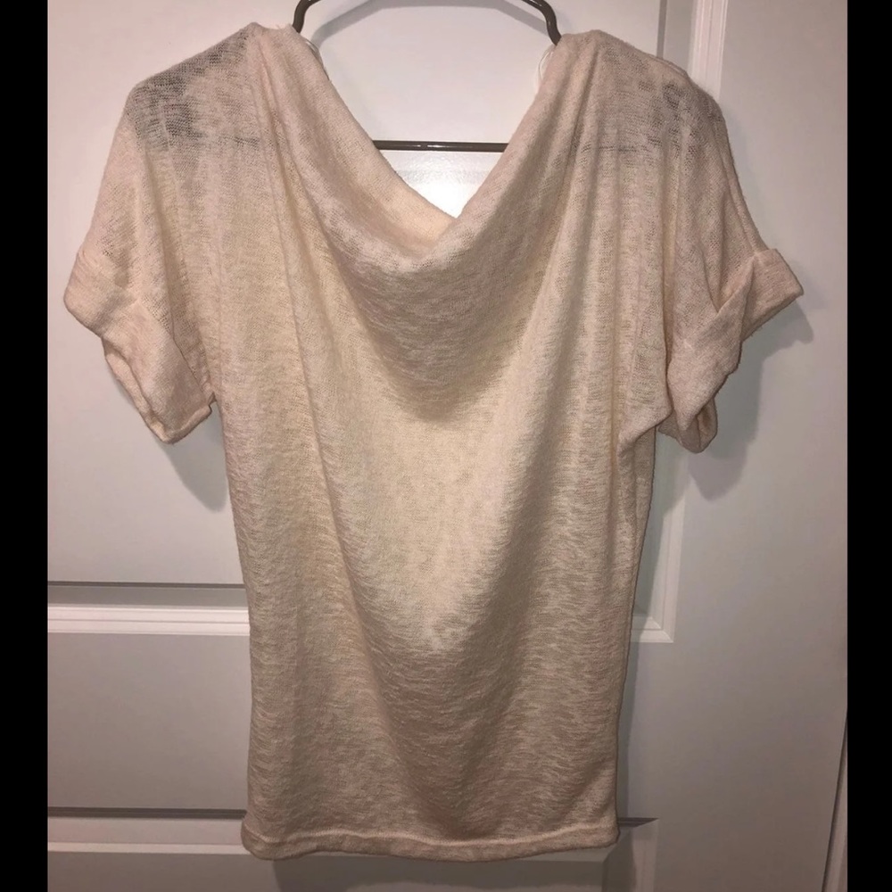 Short sleeve sweater